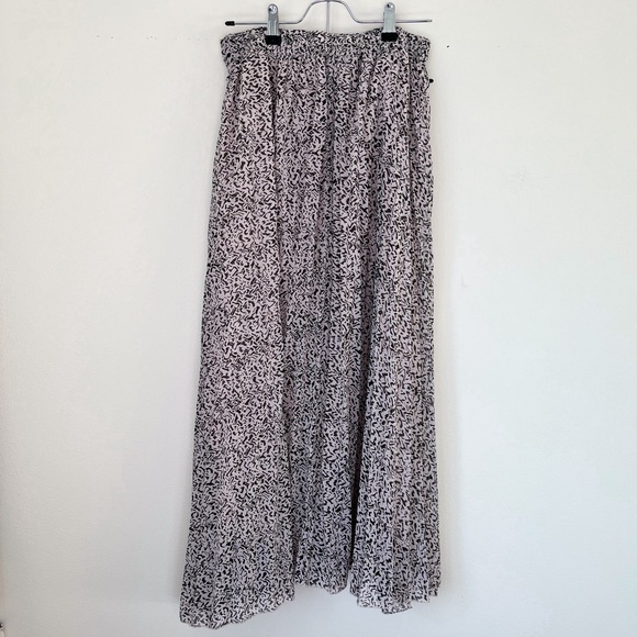 SOLD ON IG - Picture 1 of 5